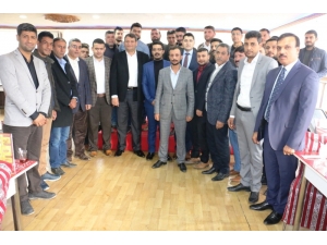 Belediye Başkanı Ayhan Esnafın Sorunlarını Dinledi