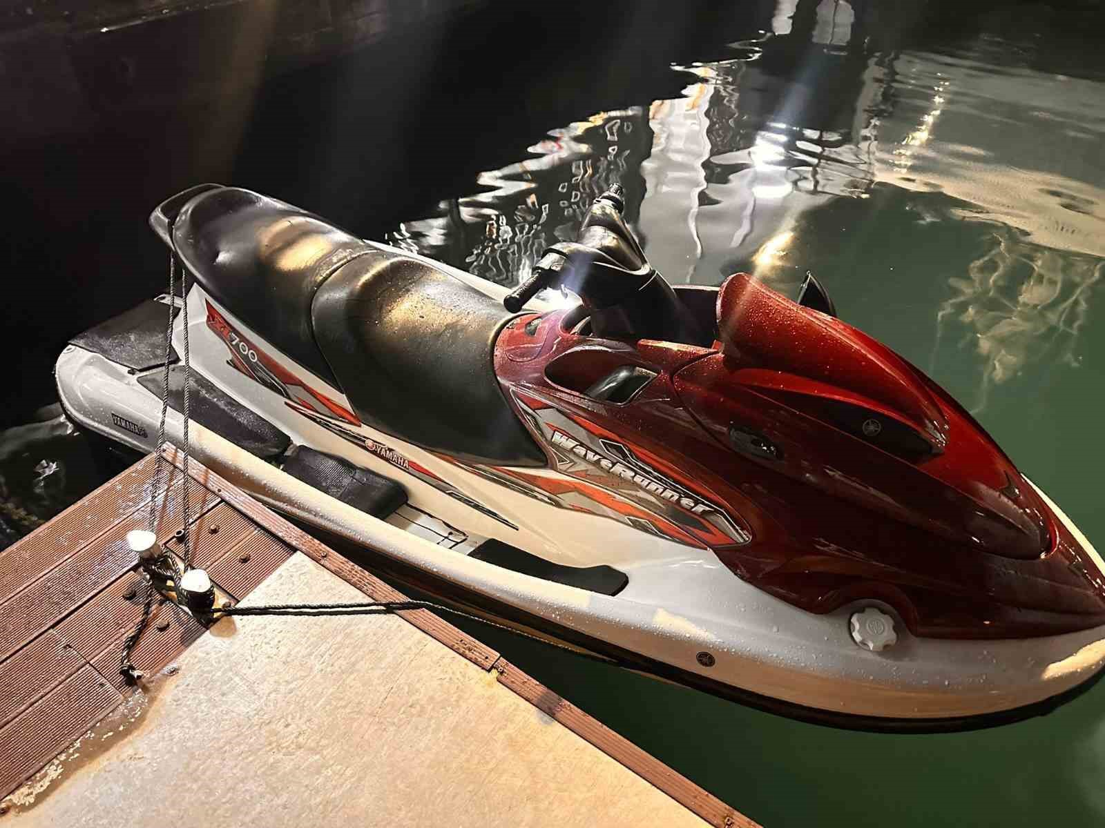 jet-ski-ile-kacti-milli-park-ta-yakalandi