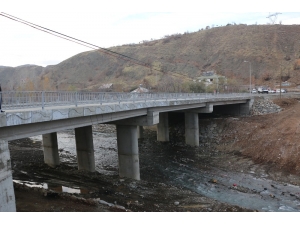 Bingöl’de Selden Yıkılan Köprü Trafiğe Açıldı