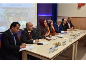 Merkez İlçe Kurum Müdürleri Toplantısı Yapıldı