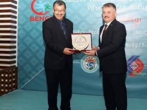 Hayati İnanç, Sındırgı’da Öğretmenlerle Buluştu