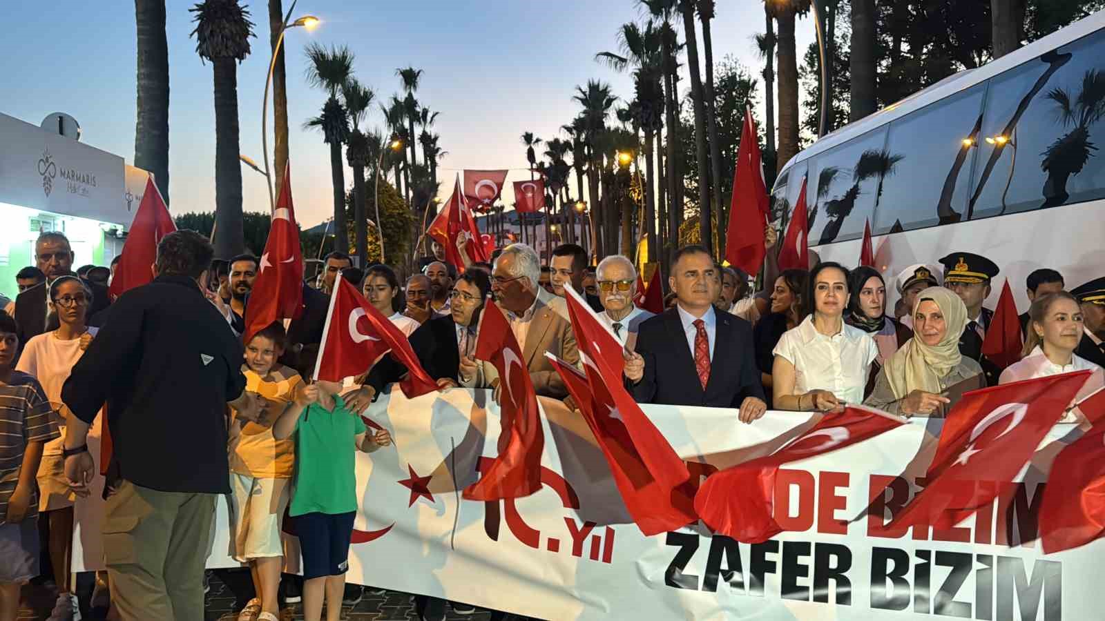 marmaris-te-15-temmuz-sehitleri-dualarla-anildi
