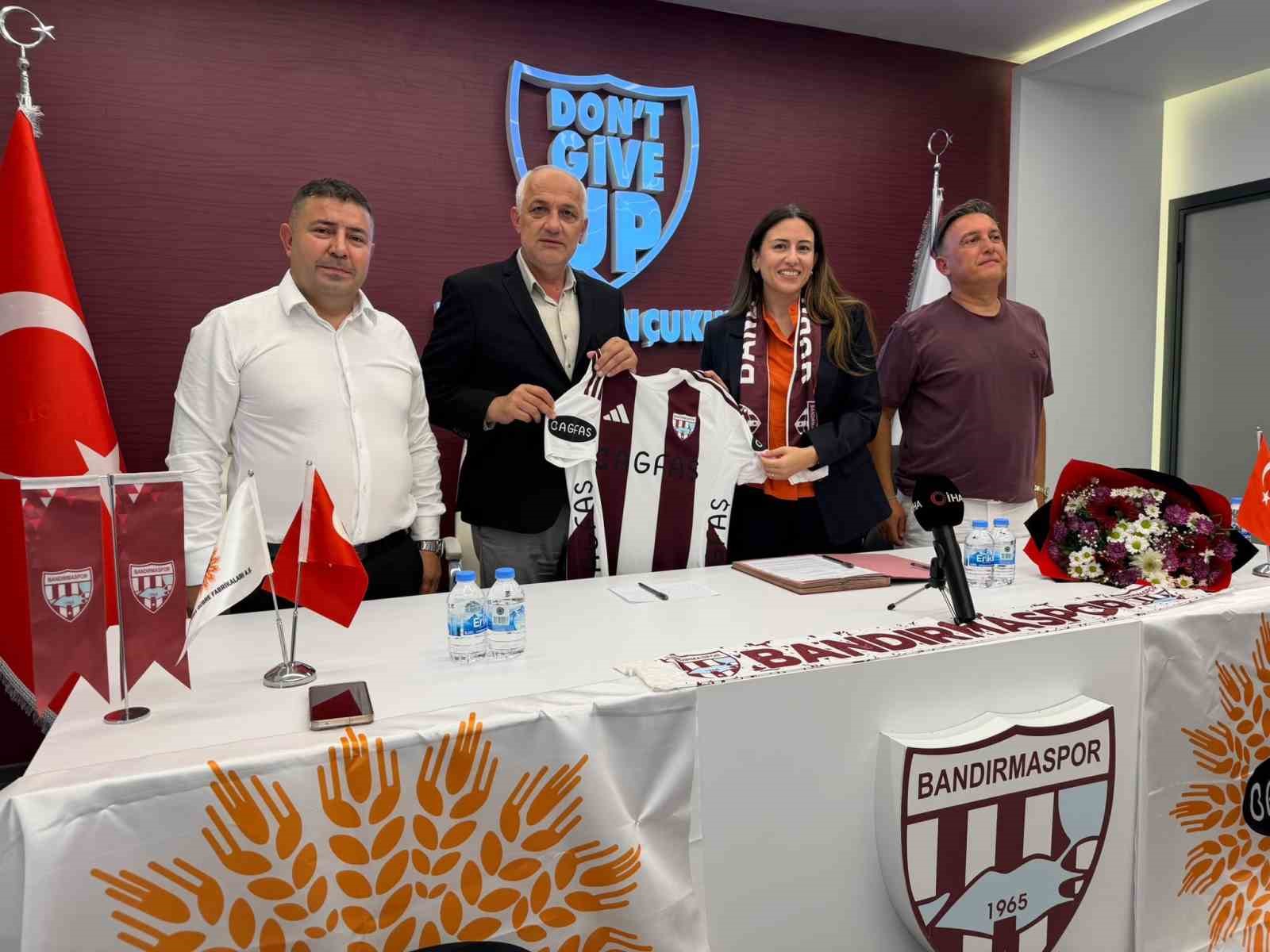 bagfas-bandirmaspor-un-forma-kol-sponsoru-oldu