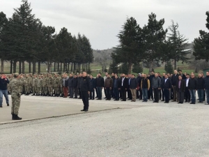 17 Yıl Sonra Aynı Bölükte Buluştular