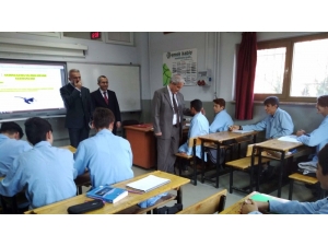 Vali Güvençer Mesleki Eğitimin Önemini Burguladı