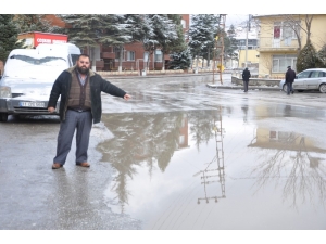 Su Birikintileri Vatandaşı İsyan Ettirdi