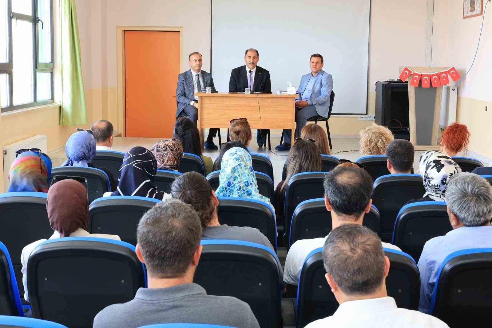 elazig-da-okul-oncesi-egitime-yonelik-basliklar-ele-alindi