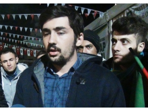 Üniversiteli Gençlerden Abd Başkanı Trump Tepki