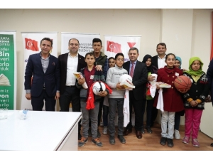 Öğrencilere Yönelik Kitap Dağıtımı Devam Ediyor