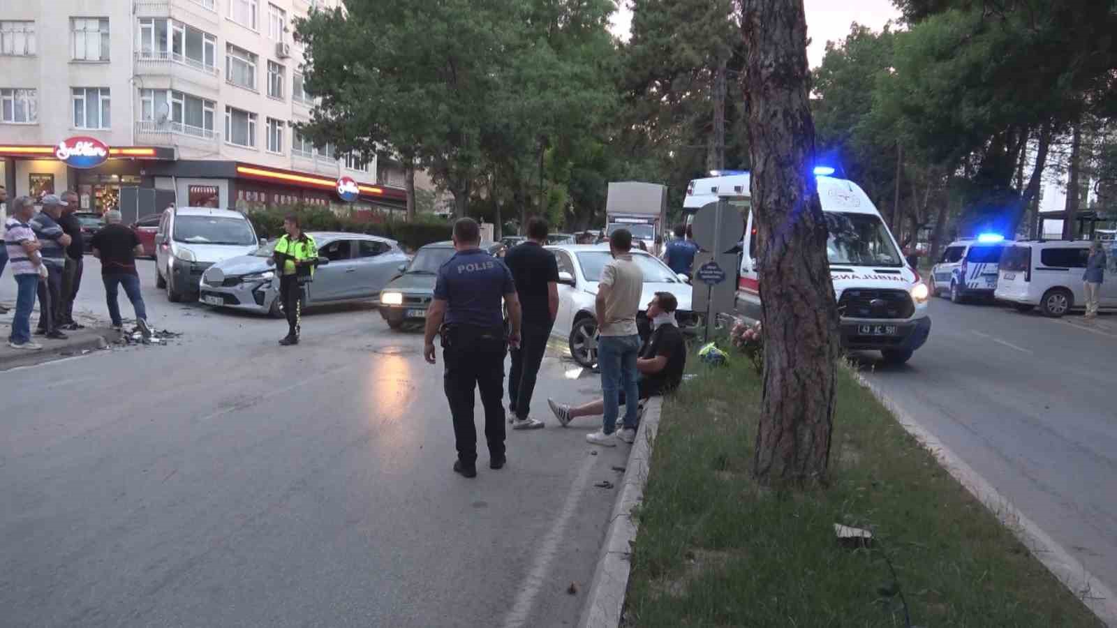 kutahya-da-trafik-kazasi-2-yarali