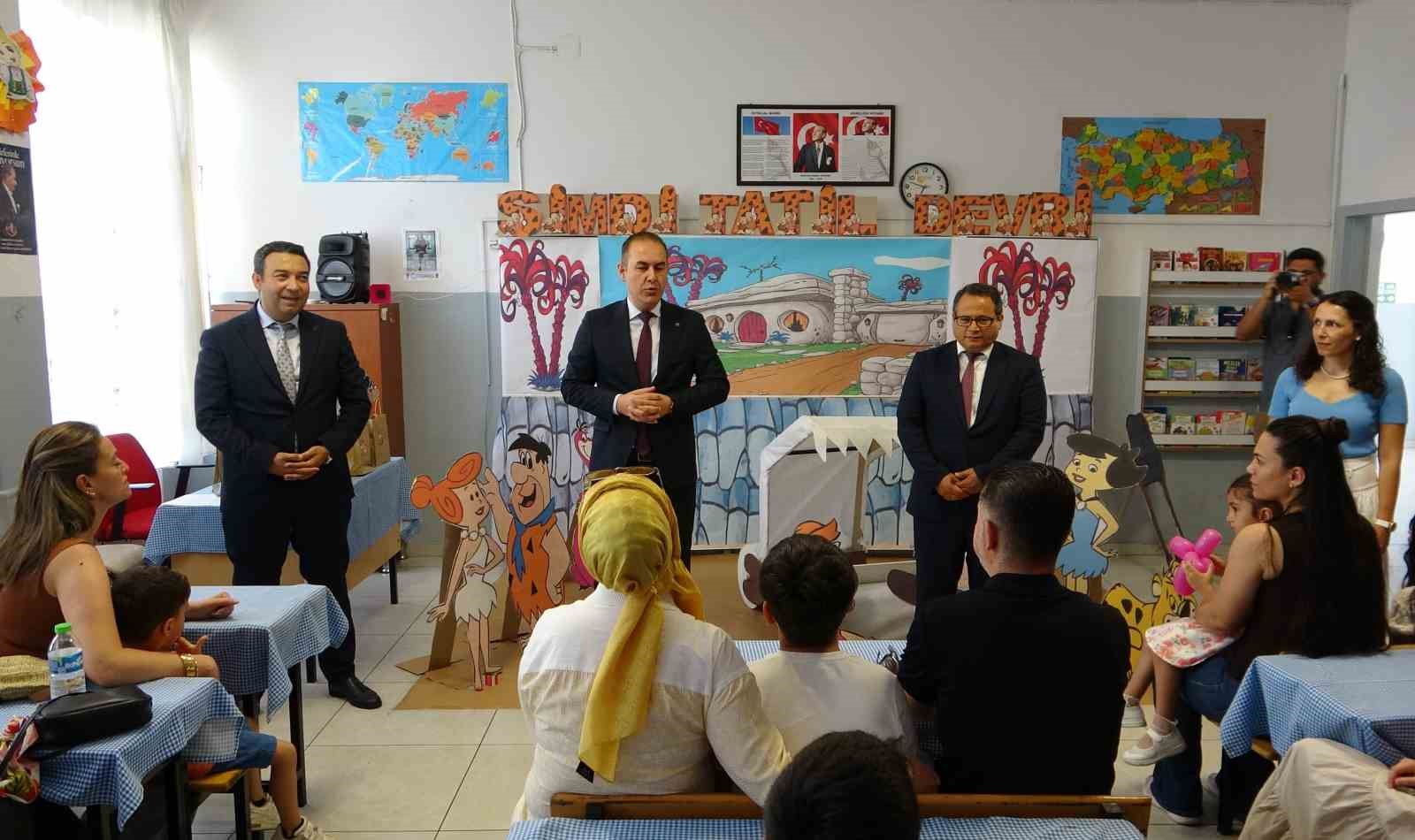 mersin-de-349-bin-348-ogrenci-karne-heyecani-yasadi