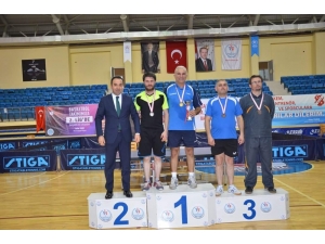 Madalyaları Topladılar