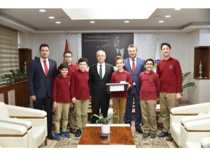 Avrupa Şampiyonlarına Anlamlı Hediye