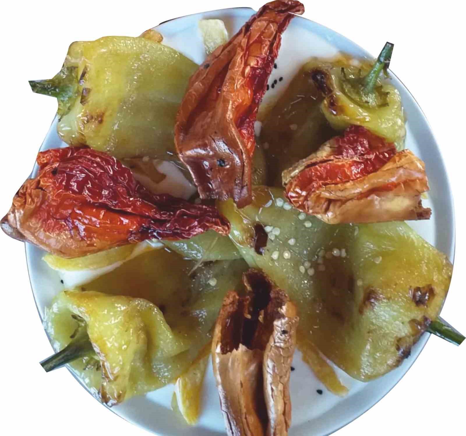 tescilli-kale-biberi-tatar-ve-cips-olarak-damaklari-senlendiriyor