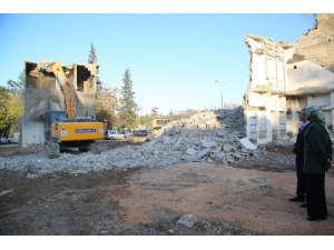 Şahinbey Belediyesi İlçeye Dokunuyor