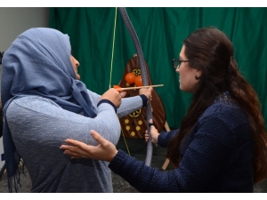 Esogü’de Kadınlar Gelecekleri İçin Ok Attılar