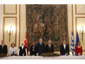 Cumhurbaşkanı Erdoğan, Onuruna Verilen Yemeğe Katıldı