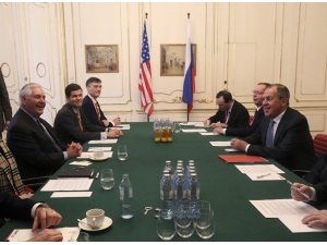 Tillerson Ve Lavrov Viyana’da Bir Araya Geldi