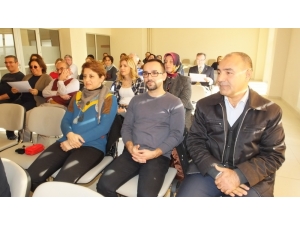 Doktor Ve Hemşirelere Bebek Dostu Belgesi