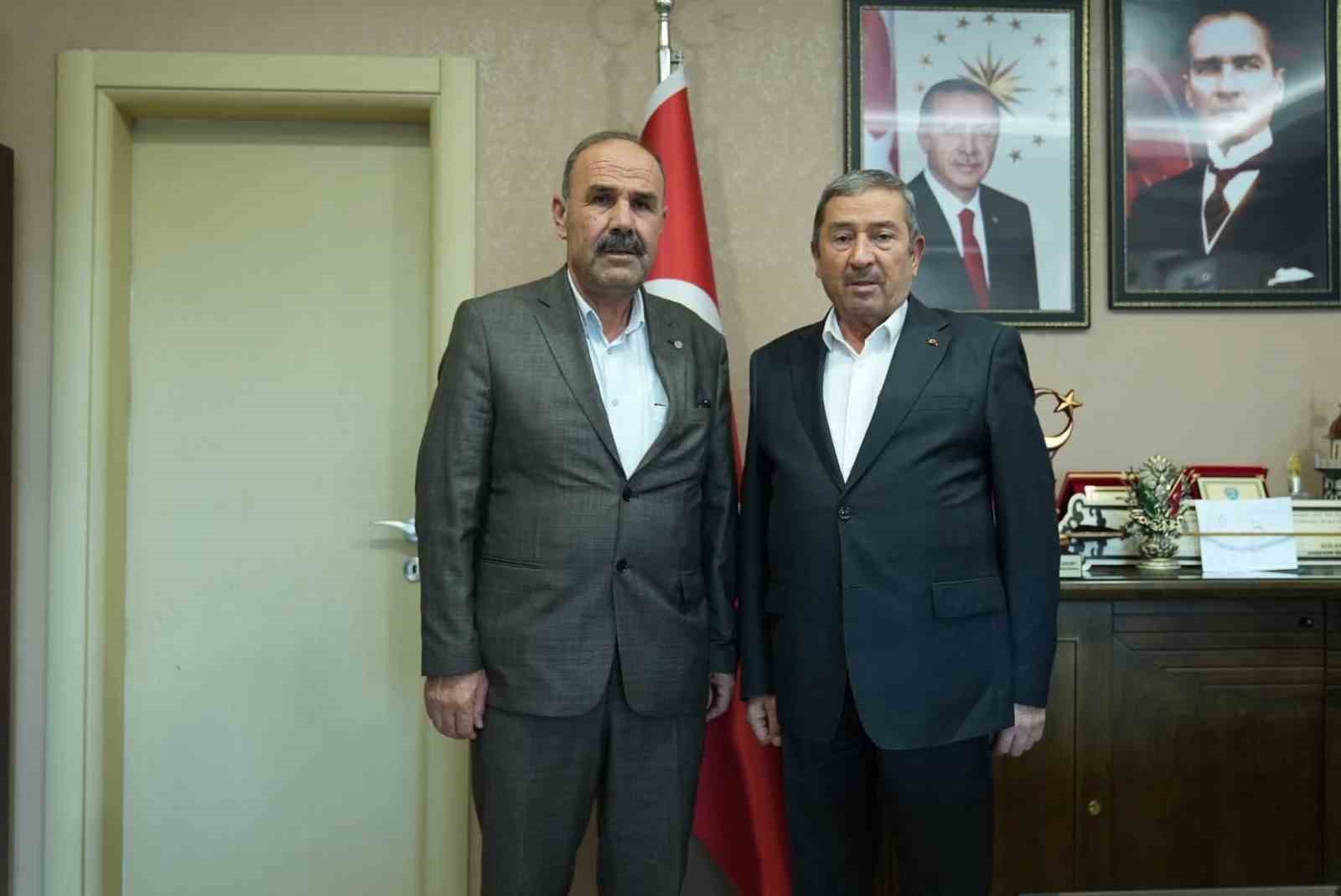 darende-belediye-baskani-bozkurt-tan-ak-parti-ilce-baskani-bozkurt-a-ziyaret
