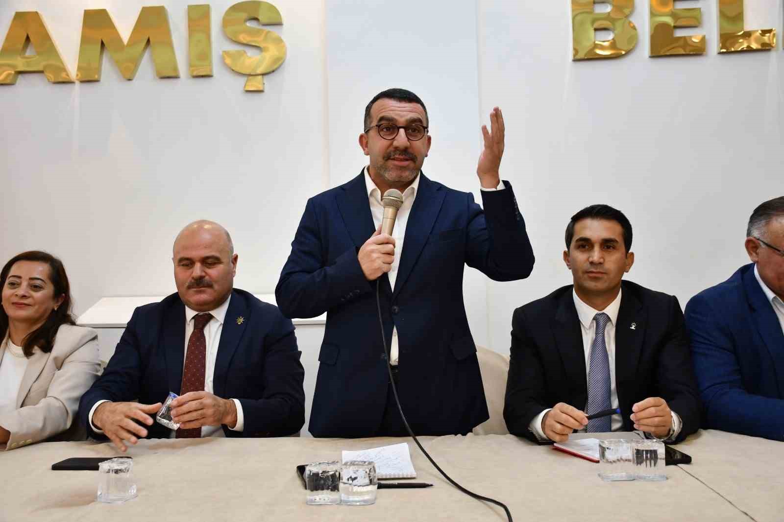 ak-parti-heyetinden-sarikamis-ta-govde-gosterisi-teskilat-bulusmasi-ve-yatirimlar-sahada-incelendi