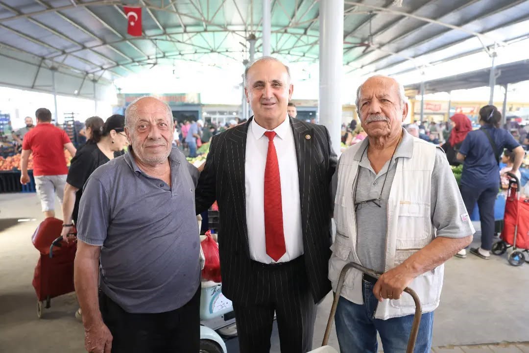 incirliova-belediye-baskani-kaya-pazar-esnafi-ve-vatandaslarla-bulustu