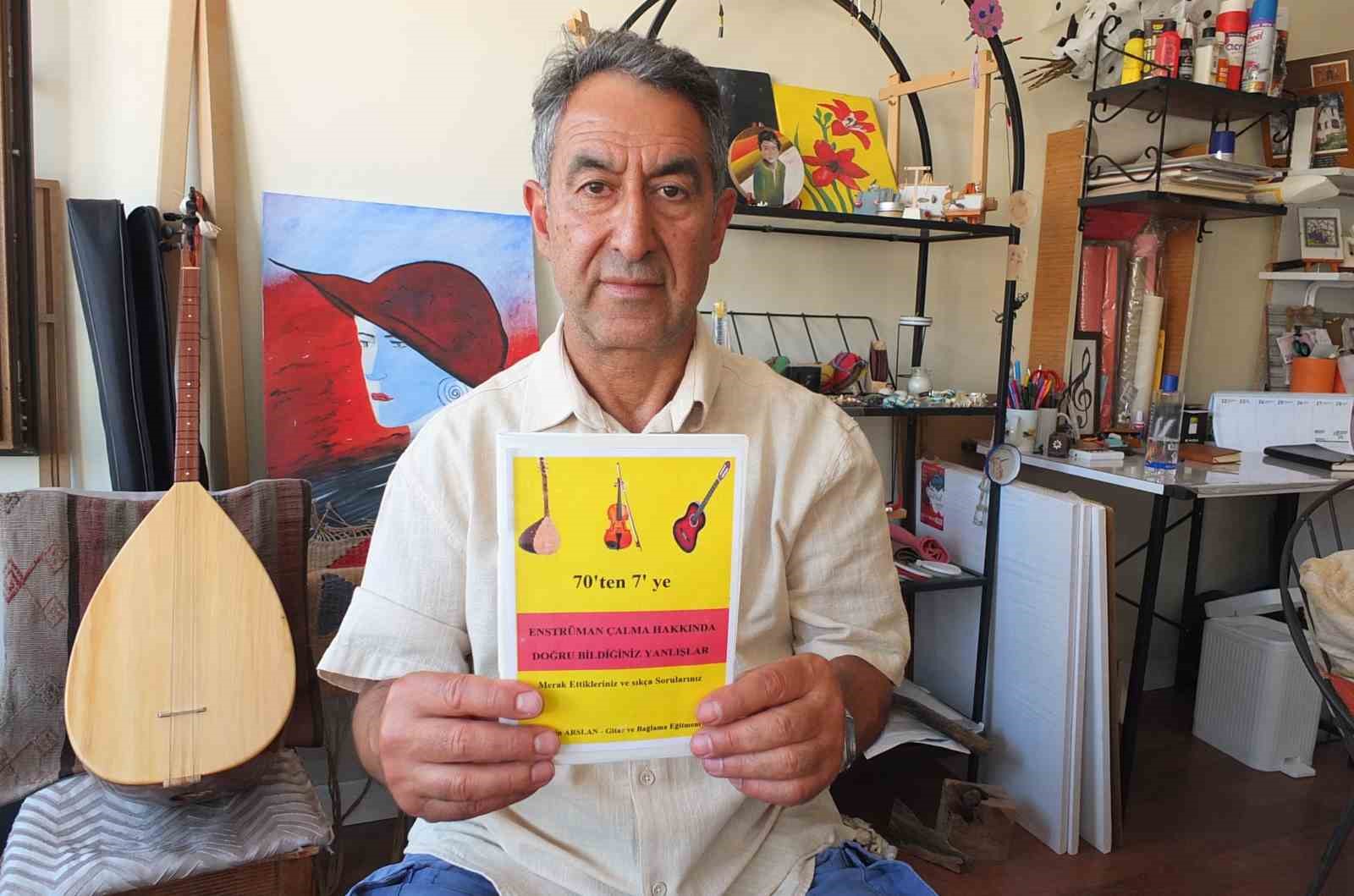 burhaniyeli-egitmen-70-den-7-ye-kitap-yazdi