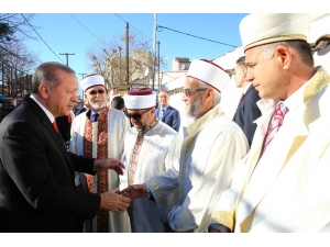 Cumhurbaşkanı Erdoğan, Cuma Namazını Gümülcine’de Kıldı