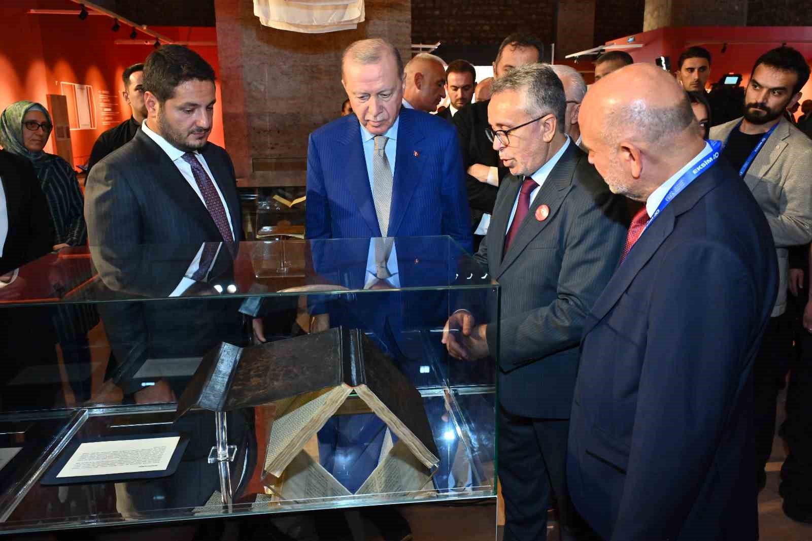 kitaba-vefa-sergisi-cumhurbaskani-recep-tayyip-erdogan-tarafindan-acildi