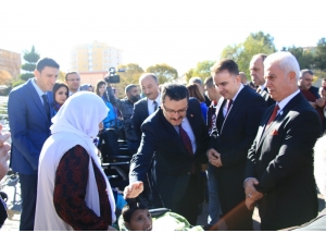 Kızıltepe’de ‘Hamsi Festivali’ Renkli Görüntülere Sahne Oldu