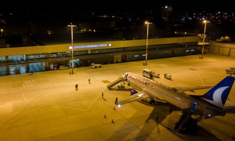 canakkale-havalimani-agustos-ayinda-10-bin-967-yolcuya-hizmet-verdi