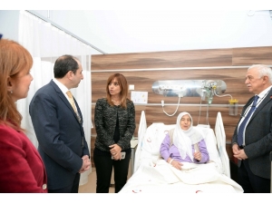 Kanser Hastalarına Kemoterapi Yerine Akıllı İlaç Tedavisi