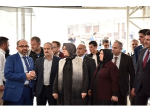 Başkan Üzülmez Meclis Üyelerine Yatırımları Gezdirdi