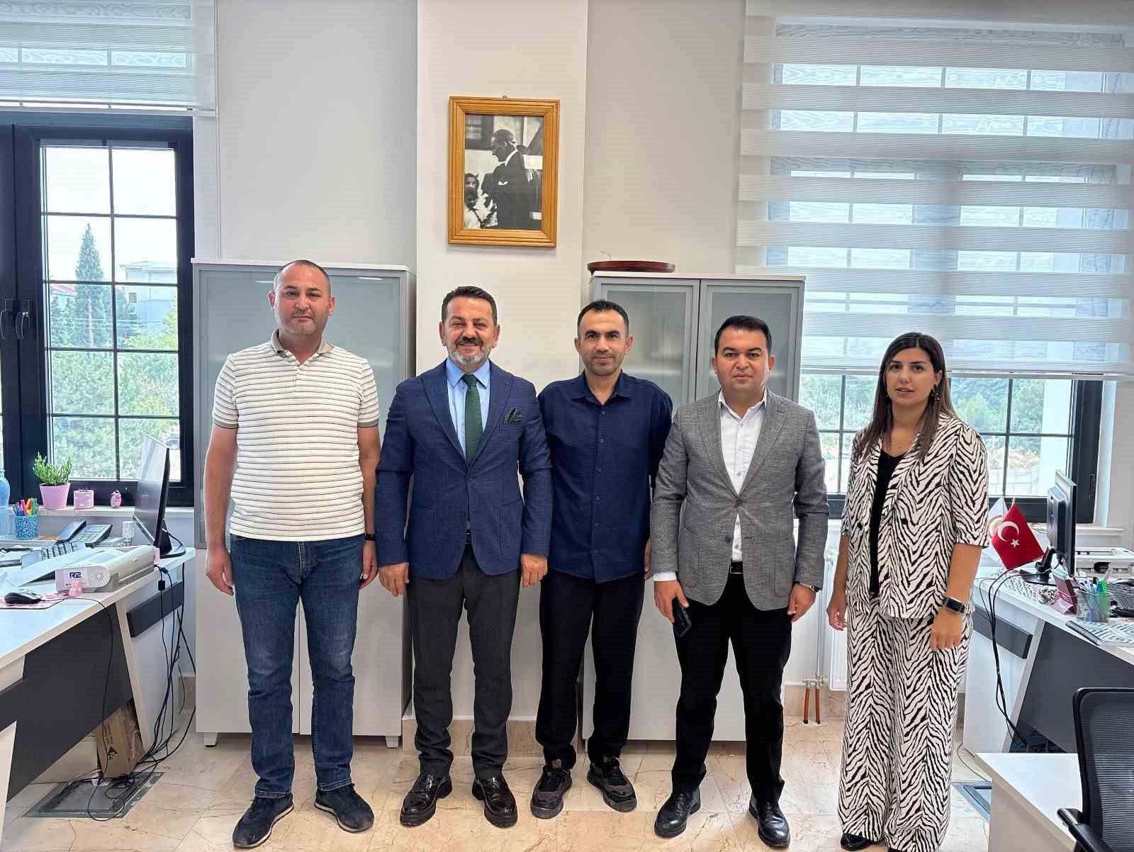 gazi-selcuk-kalkan-la-anlamli-bulusma