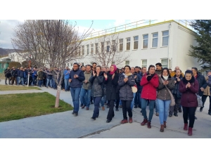 Fabrika İşçileri Eylemde