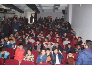 Hani Belediyesi 2 Bin 542 Öğrenciyi Tiyatro İle Tanıştırdı