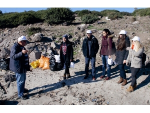 Ödevlerini Tavşan Adasında Yaptılar