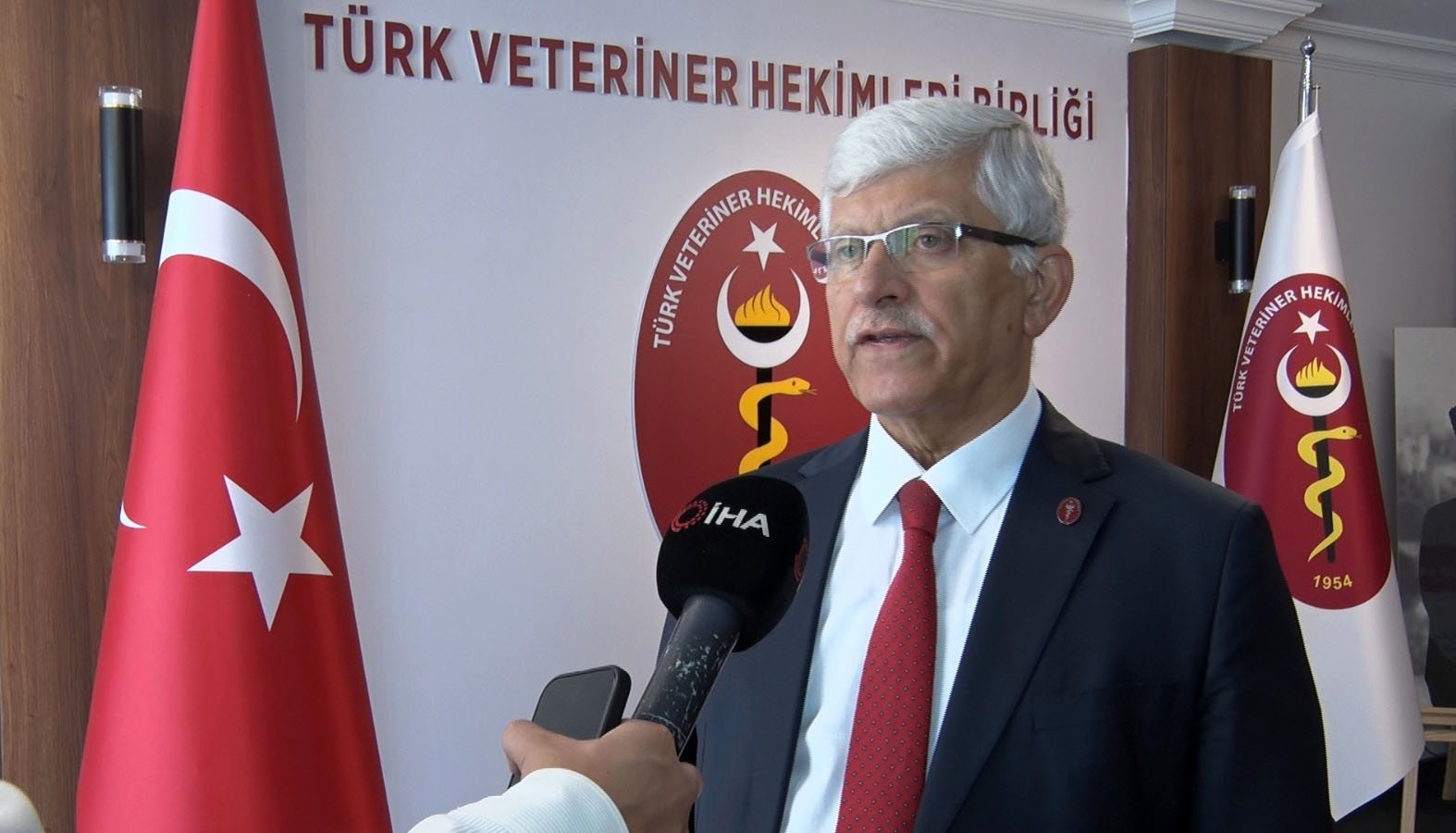 tvhb-baskani-eroglu-kuduz-yuzde-99-9-olumle-sonuclanan-ama-ayni-zamanda-da-yuzde-100-onlenebilen-bir-hastalik