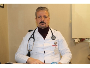 Doç. Dr. Ateş: "Elektronik Sigarada Da Kanserojen Madde Bulunuyor"