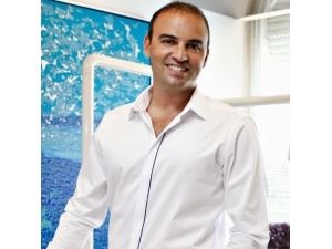 Sert Nesneleri Isırmak Dişleri Bitiriyor