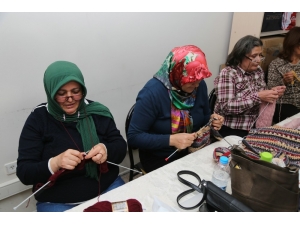 Kadınların Örgü Keyfi