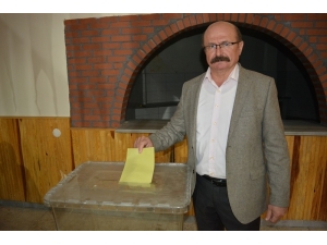 Chp Bigadiç İlçe Başkanlığına Demir Seçildi