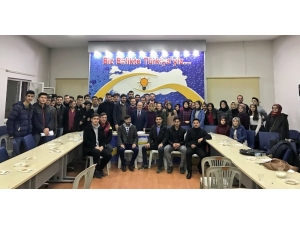 Karadağ, Gençlerle Buluştu