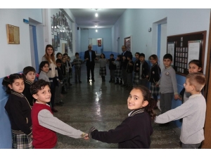 Okulda Halaylı Teneffüsler