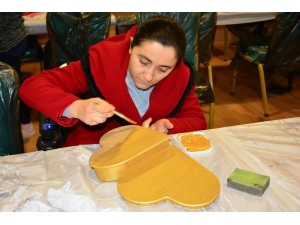 Engeller Ahşap Boyama Kursuyla Aşılacak