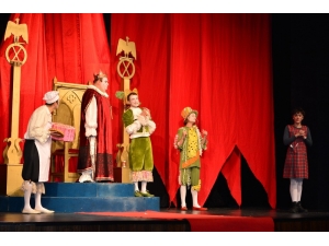 Kralın Diş Ağrısı