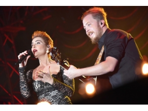 Sıla Yılbaşı Etkinliğinde Sahne Aldı