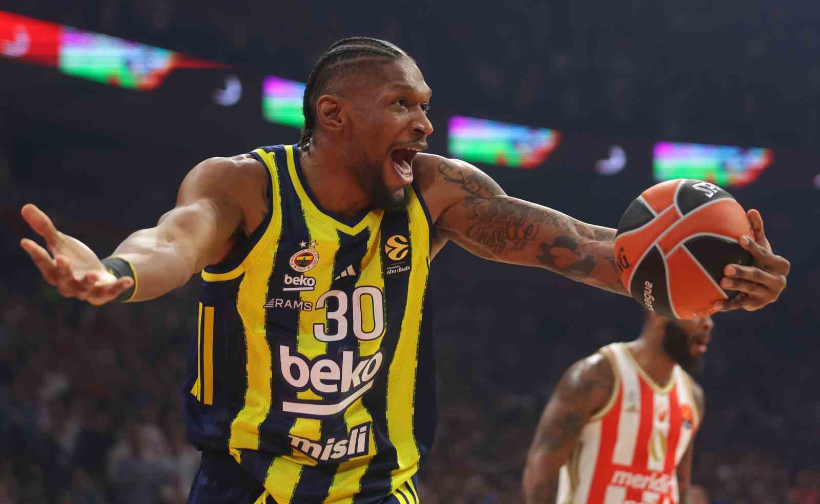 fenerbahce-nicolo-melli-ve-chris-silva-ile-sozlesme-yeniledi