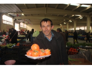 Kışın Vazgeçilmez Meyvesi Hurma Tezgahta Yerini Aldı