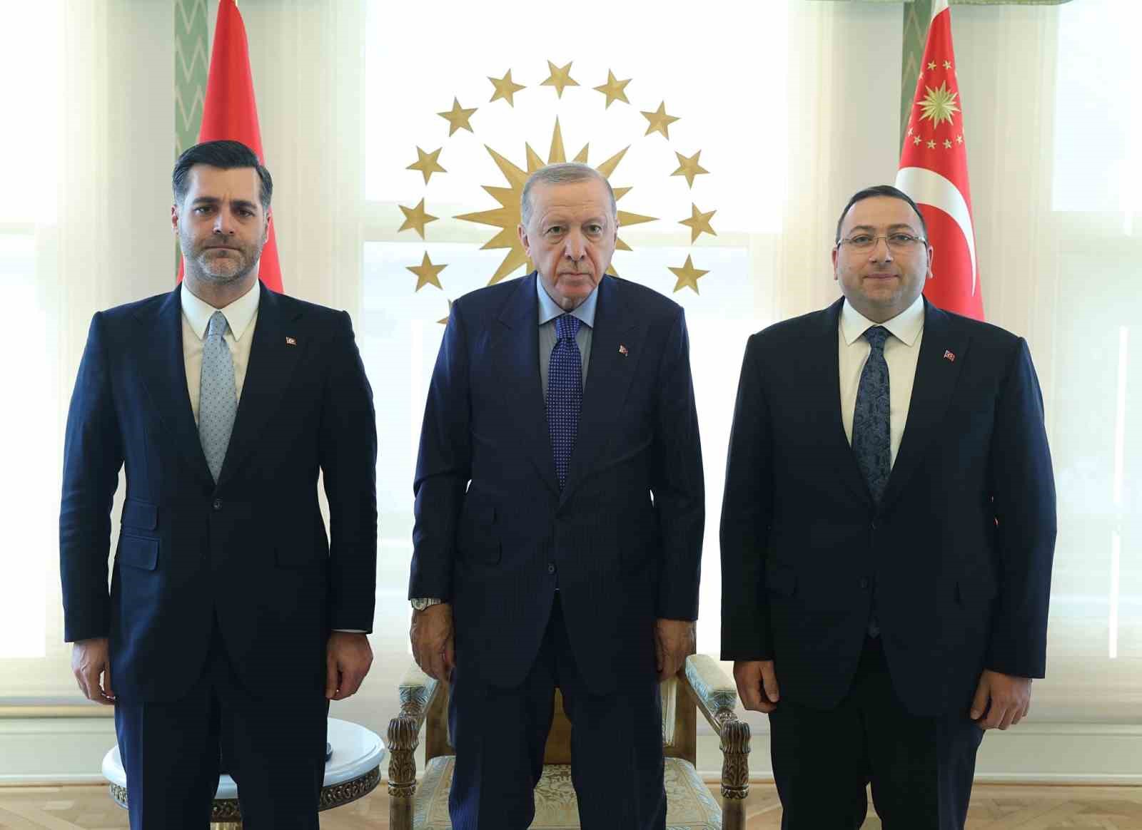 cumhurbaskani-erdogan-uskudar-belediye-baskan-vekili-gultekin-i-kabul-etti